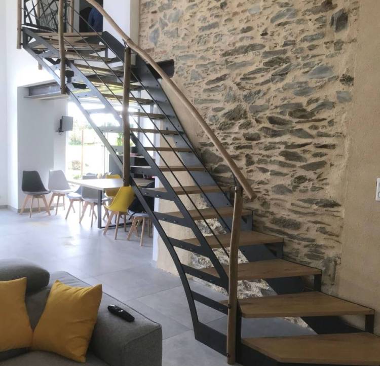 Escalier en bois et acier